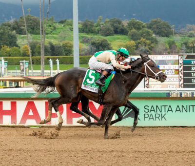 A Mo Reay, Horses, Uncle Mo, Beholder Stokes, sábado, 11 de marzo de 2023, Santa Anita Park. Foto: Benoit Photo