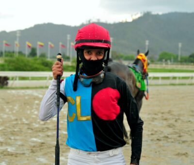 Jockey María Alejandra Bruzual, La Rinconada, Foto José Antonio Aray